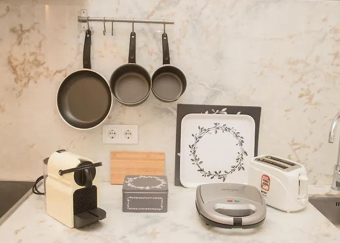 Unique And Lovely Апартаменты